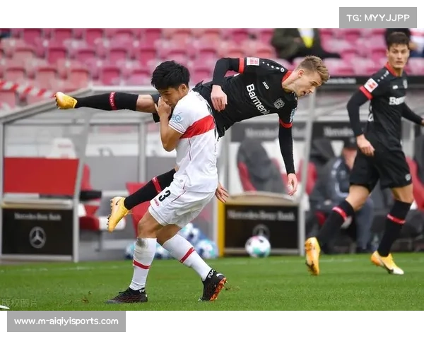 德甲勒沃库森对阵门兴，滕哈赫战术首秀检验